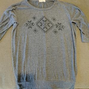 Quarter sleeve shirt